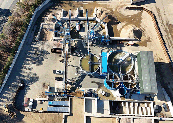 Overhead view of Freehaven Materials' C&D processing site.